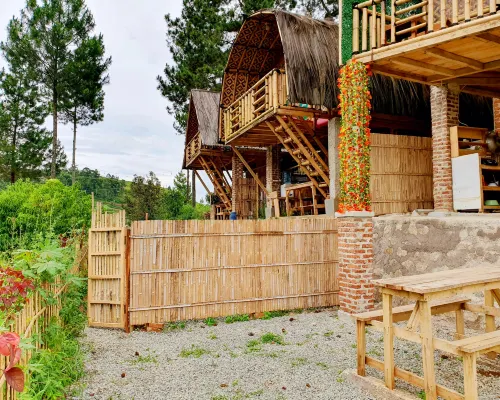 Ciwidey Jungle Camp & Villa Hotel a Pasirjambu