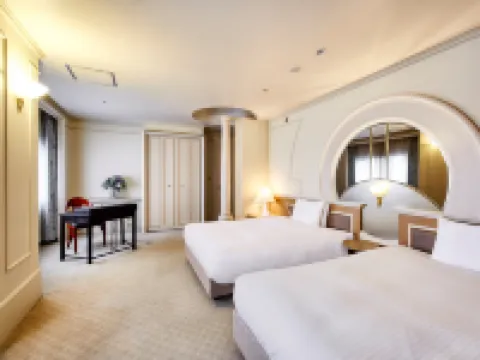 รอยัล ไพน์ส โฮเทล ชิบะ โรงแรมในชิบะ