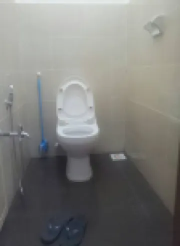 Fahaz Lumut Homestay