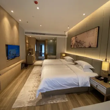 Siji Huahai Wellness Sports Center