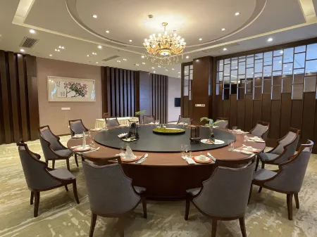 Xiamen University International Academic Exchange Center (Xiang'an Campus) Отели рядом с достопримечательностью «Dadeng Island»