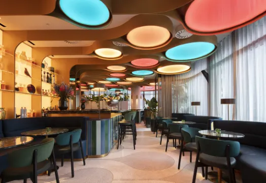 The BoTree London, Curio Collection by Hilton Empfohlen Photos