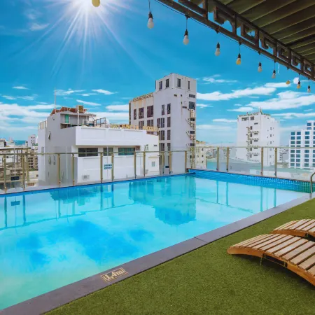 Celina Hotel & Apartment