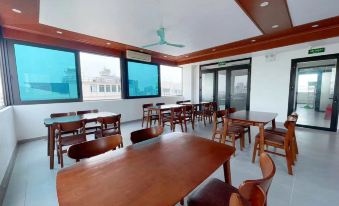RU JIA HOTEL