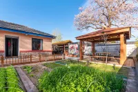 Penglai Persimmon Hidden Garden Homestay Hotels in Penglai Bus Station/Old City Area