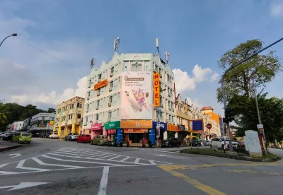 Sun Inn Seremban (Formerly known as Lotus Hotel Seremban) Hotels near Zhi Yuan Tang Chinese Temple