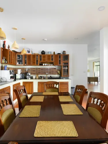 รูปภาพของBeachfront Pooll Villa