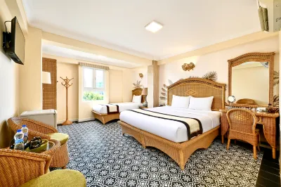 SPRING HOUSE HOTEL Hotels near Pham Ngu Lao