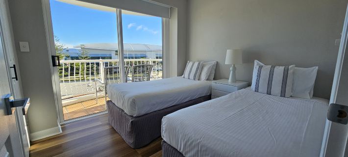 Broadbeach Holiday Apartments Hotels in Broadbeach