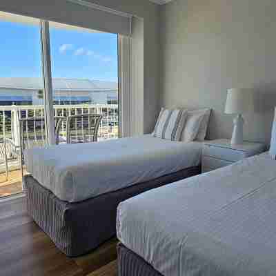 Broadbeach Holiday Apartments Rooms