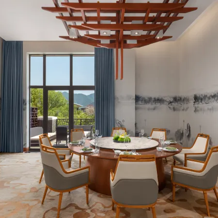 Sheraton Grand Hangzhou Wetland Park Resort