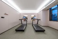 JI Rongjiang Baicheng Railway Station Hotel - Gym
