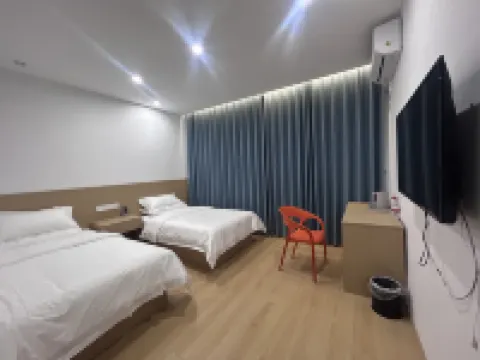 칭윈 파빌리온 호텔 (상차이 룽샹로 이가오 스타디움)