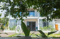 Floral Hotel · Beihai Weizhouli Hotel 베이하이 호텔