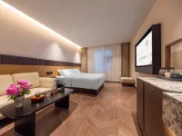 Yi Nian · Fangcun Hotel (Nanchang Tengwangge Store) Hotels near Donghu