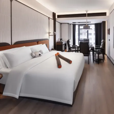 Hotel V Doaland, Leiyang and Xingcheng Plaza