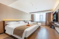 Xuchang Three Kingdoms Hotel (Pang Donglai Times Square Caowei Ancient City Branch) Hotel di Xuchang