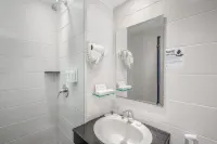 Swiss-Belinn Baloi Batam Hotels in Sekupang
