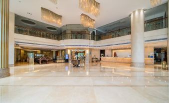 Hiyet Oriental Hotel(Xingzhong Square Huafa commercial store)
