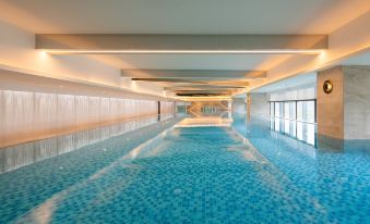 DoubleTree by Hilton Guang'an