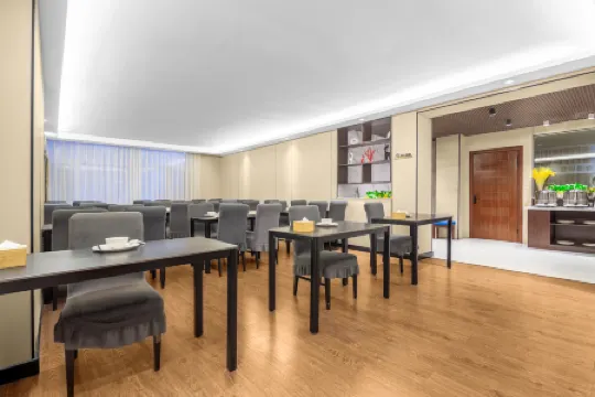 Datong Shihe Hotel (Dongxin Plaza)