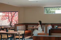 Floral Hotel· Xingjing · Trekking · Infinity Pool ·  Starry  Hotel(Yueliangwan Branch)