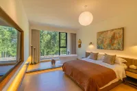 Yinju Xiangli Xiejia Yuanzi Hotels in Hanyin