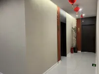 Qifeng Guli Light Luxury Homestay (Kaifeng Qingming Shanghe Garden Gulou Square Branch)