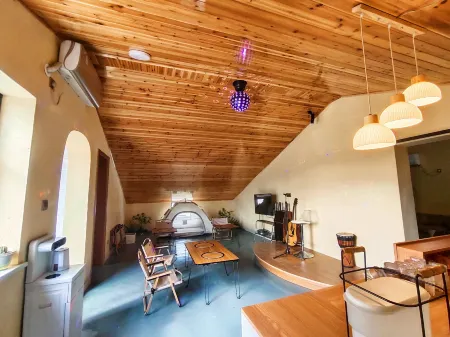 Qiyue Xiaozhu Homestay (Dongting Flower Sea Branch) Отели в г. Ханьшоу