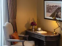 Sicilia Villa & Resort Hotels near Beijing Botanical Garden