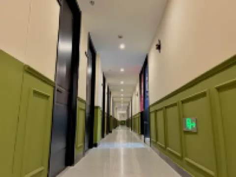 Dongnanxibei Youth Hostel (Jinji Road Subway Station Branch)