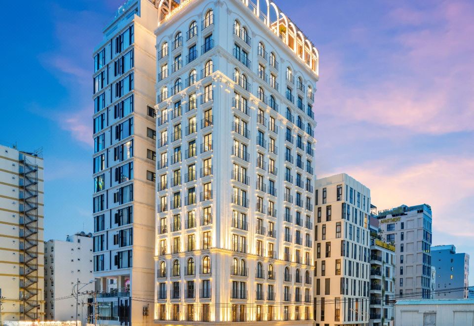 Luxury Hotel DanangOver view