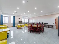 Artlong Ruiyun Hotel (Donggang Community, Jinzhai South Road, Feixi County, Hefei) Hotels in Feixi