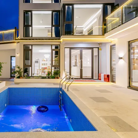 Bihai Chenxi SeaCici Pool Romantic Homestay(Xiaowushitang Branch),Zhujiajian
