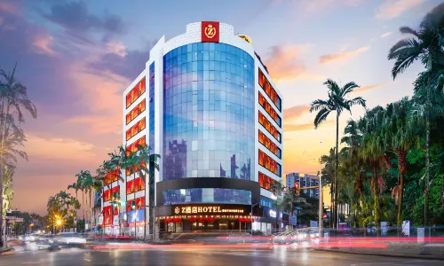 Z Hotel | Sky Secret VISTA (Mangshi Tree-wrapped Pagoda Scenic Spot)