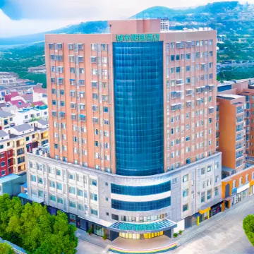 City Comfort Inn Hotel (Jingshan Bus Station)