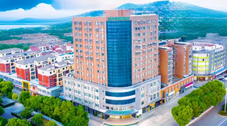 City Comfort Inn Hotel (Jingshan Bus Station)