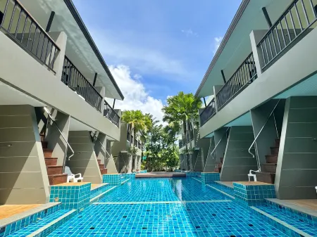XAYA Pool Access Resort - Phuket Отели рядом с достопримечательностью «Aussie Divers Phuket»