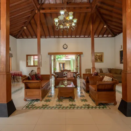 Private Villa - Griya Bayan Kraguman