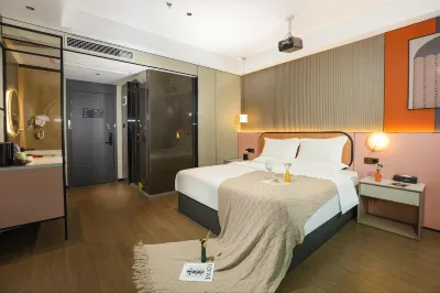 성메이 엘레강트 호텔 (룽강 난롄 지하철역) 바오 낭 · 올 시티 쇼핑 센터 룽강 점 (건설 도로) 주변 호텔