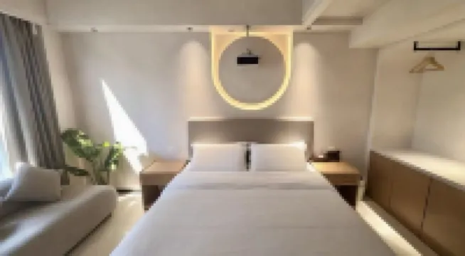 Yueting Hotel (Anyue Central Times Square Branch)