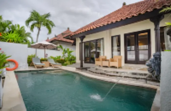 The Club Villas Seminyak Hotels near Laksmana