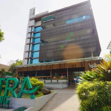 Patra Bandung Hotels near Cafe Halaman