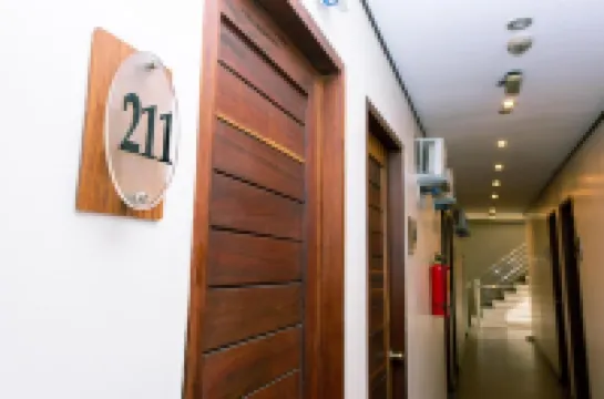 เอฟบี บัดเจเทล สวีทส์