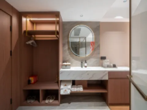 Runan Tian Zhongshan Hotel Hotels in Runan