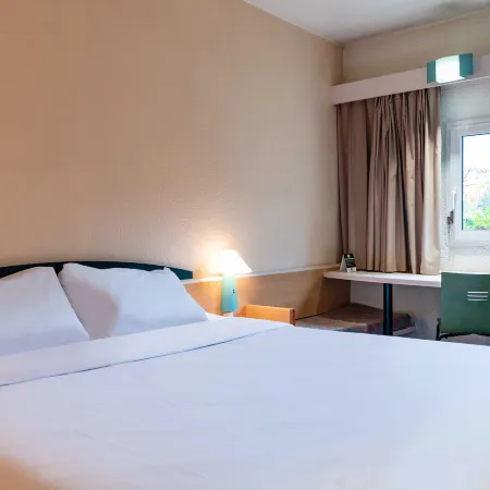 B&B HOTEL Grenoble Université 2