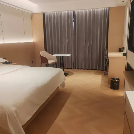 Baokang Siping Huihuang Grand Hotel