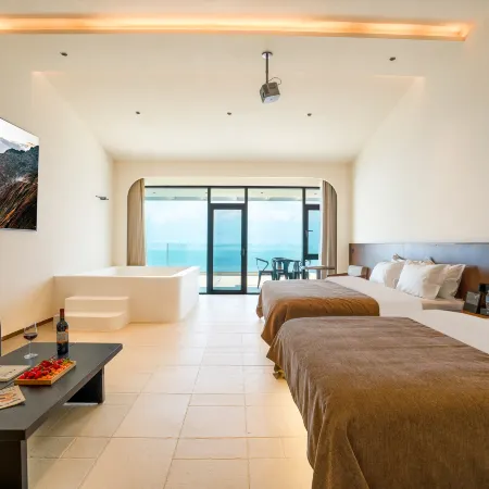 Floral Hotel·Towards the Clouds Villa(Shuanglang, Dali, Erhai)