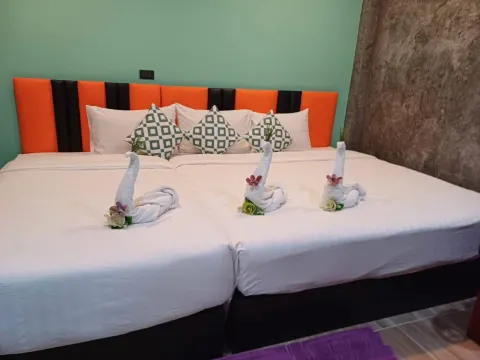 ห้องทริปเปิล วิวสระว่ายน้ำ