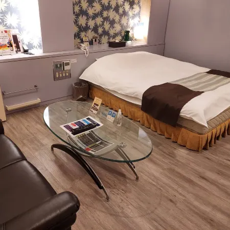 HOTEL TIMELESS (Adults Only)